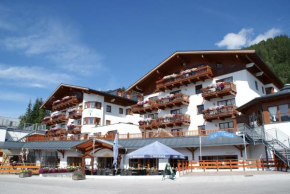 Aparthotel Sterngucker Almdorf Königsleiten